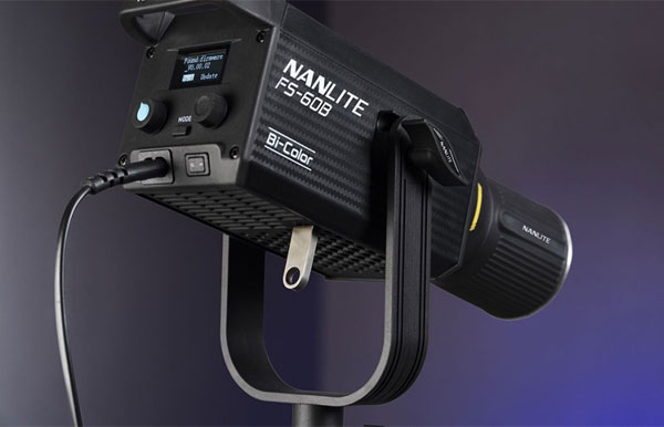 ّبررسی نور ثابت نانلایت Nanlite FS-60B