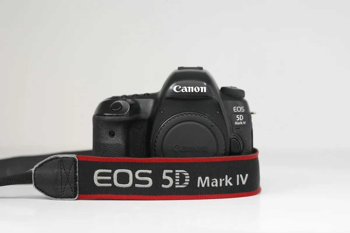 canon EOS 5D Mark 4 IV body دوربین عکاسی کنون